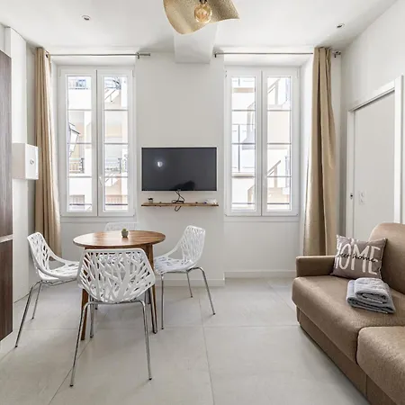 In-Disponible A La Location Cannes
